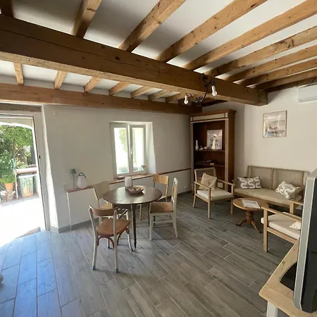 Bastide D'estienne, La Maison De Zazie * Six-Fours-les-Plages